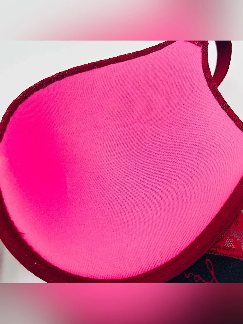PINK Victoria’s Secret Wear Everywhere Push Up Bra women size 34D Red Lace